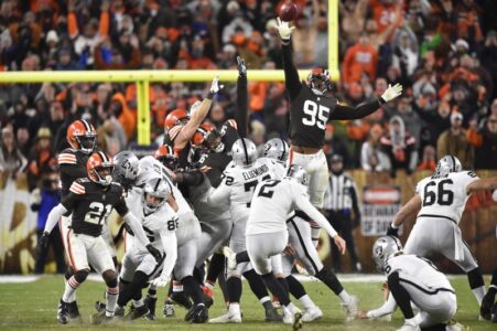 Shedeur Sanders wins his 1st NFL start, Myles Garrett has 3 sacks as Browns beat Raiders 24-10