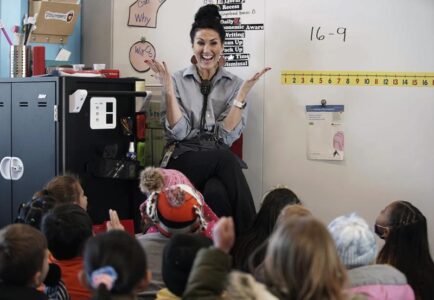 Audit: Utah keeps teachers overall, but first 5 years tricky