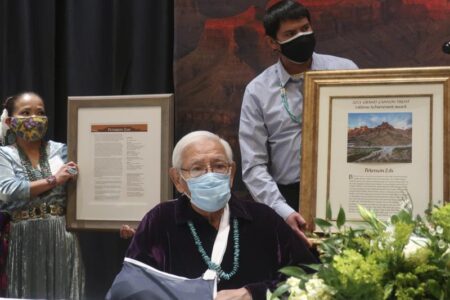 Former Navajo president receives lifetime achievement award
