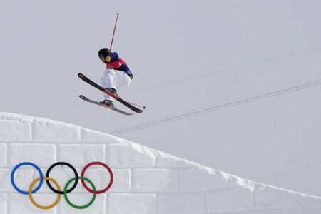 Skiing with soul, Hall, Goepper go 1-2 in Olympic slopestyle