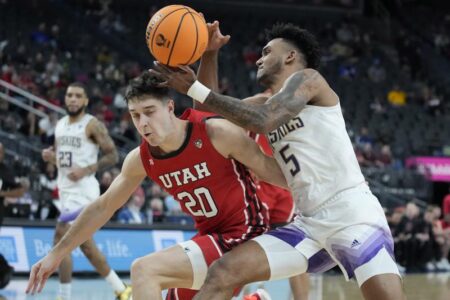 Brown, Bey lead Washington past Utah 82-70 in Pac-12 tourney