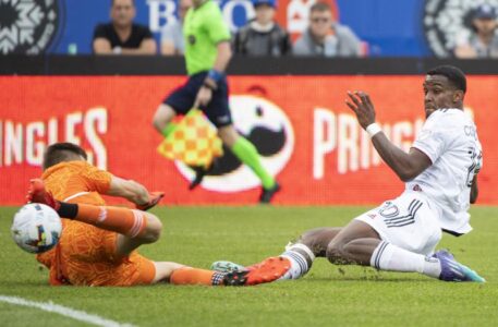 Real Salt Lake gets 2 second-half goals, beats Montreal 2-1