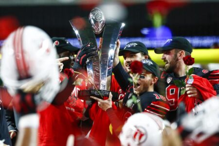Pac-12 scraps divisions moments after NCAA paves way