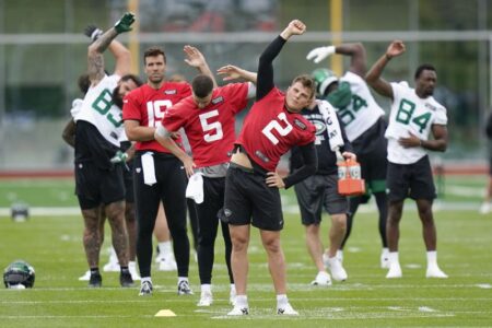 Jets ‘thick’ QB Wilson focused on eating, performing better