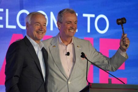 Murphy takes over governors association amid tensions, feuds