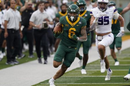 Holmes return for Baylor has some Bears ‘at loss for words’