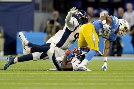 Late turnover, Hopkins 4th field goal gives Chargers OT win