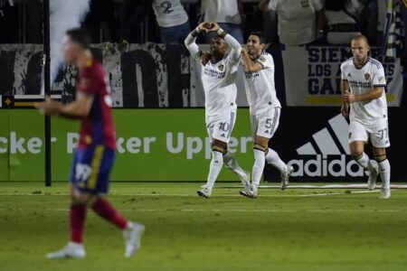 Costa scores equalizer, Galaxy ties Real Salt Lake 1-1