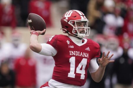 Hoosiers backup QB plans to transfer at end of 2022 season