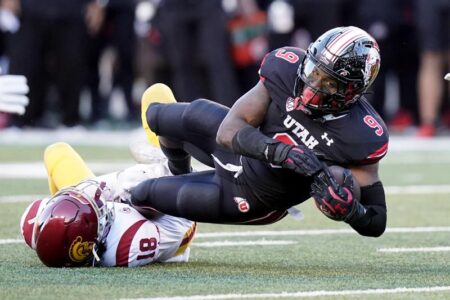 Rising scores on 2-pointer, No. 20 Utah tops No. 7 USC 43-42