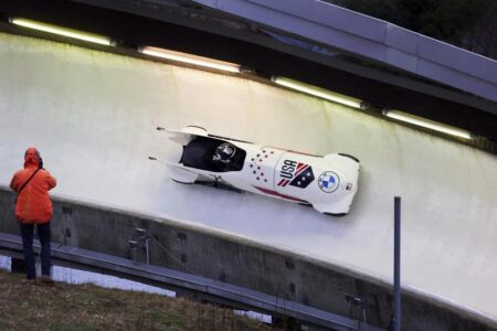 Germans take 5 of possible 6 medals in bobsled at Winterberg