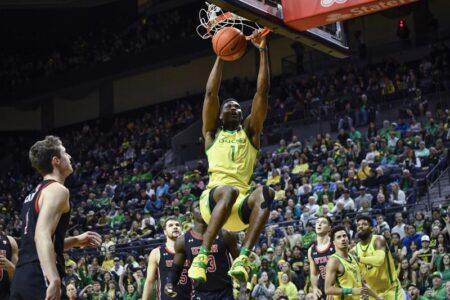 Couisnard scores 18, Oregon beats Utah 68-56