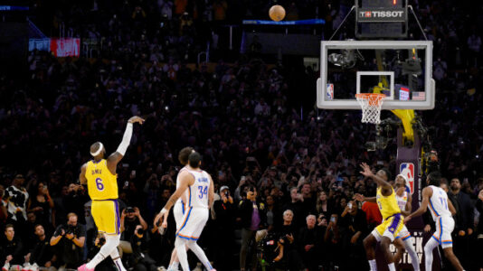 LeBron James breaks record for most career points in NBA history