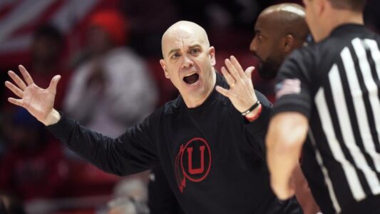 Streaking Stanford smacks Utah 78-72 for 5th straight win