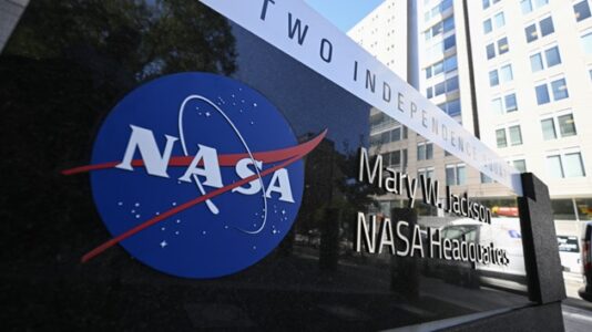 NASA seeks volunteers for a paid, yearlong simulated Mars mission