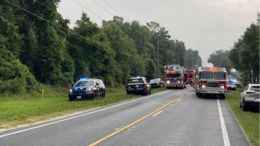 Eight killed when bus carrying 53 farmworkers crashes in Florida