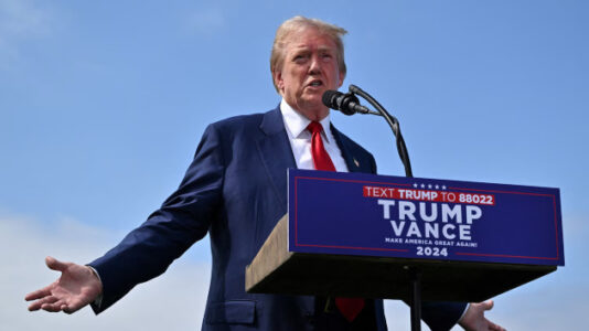 Secret Service tells Trump more security, planning needed to continue golf outings
