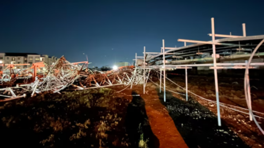 4 dead, including a child, after helicopter crashes into Houston radio tower: Police