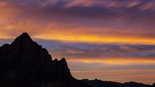 Hiker falls to his death at Utah national park