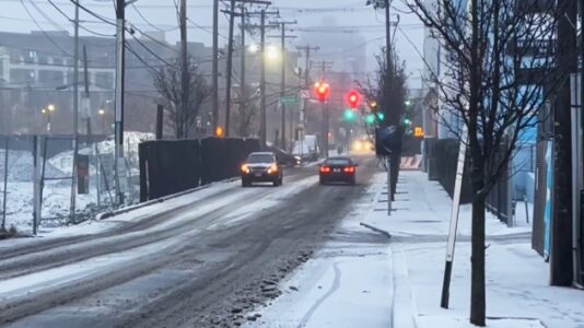 Icy storm slams Northeast during morning commute