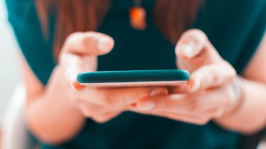 3 teens try to stab mom for turning off Wi-Fi: Sheriff