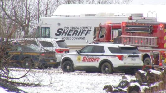 6 on board small plane that crashed in upstate New York: FAA