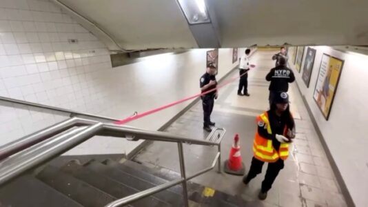 Mom admitted to giving birth hours before leaving newborn at New York subway station: Police