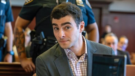 ‘There’s a weapon!’: Officer testifies in evidence hearing about finding gun in Luigi Mangione’s bag