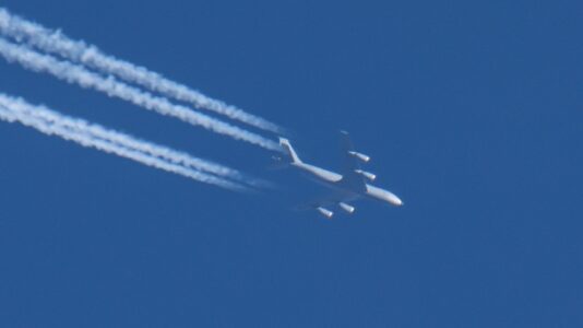 6 dead after US KC-135 refueling aircraft goes down in western Iraq