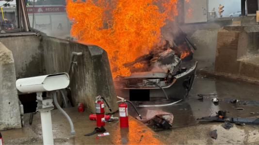 ‘Bob’s Burgers’ star Eugene Mirman thanks ‘heroic people’ who pulled him from burning vehicle