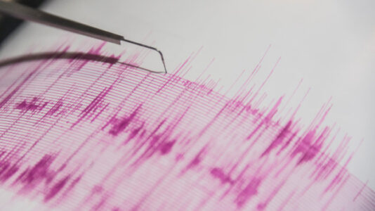 4.9 magnitude earthquake rattles Northern California