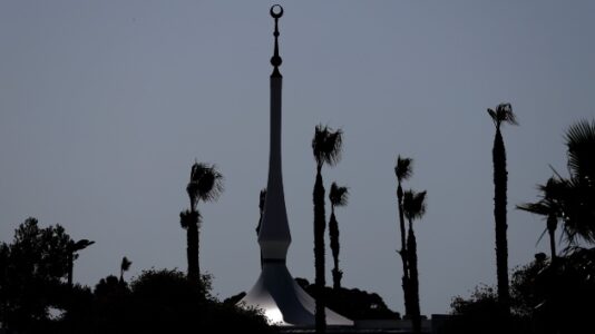Security guard at Islamic Center of San Diego hailed as a hero