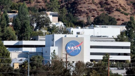 Newly discovered asteroid will make a close, but safe, encounter with Earth